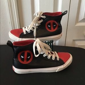 Marvel Deadpool High-Top Sneakers